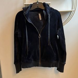 Athleta zip cozy hoodie with finger hole sleeves XS